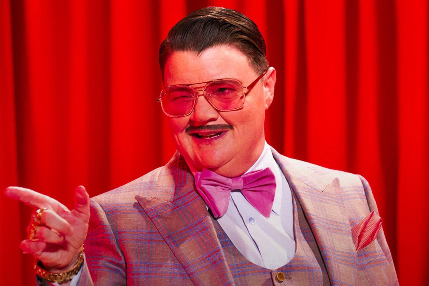 Murray Hill, Host of Drag Me To Dinner