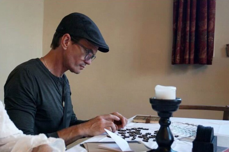 Neil Patrick Harris solves a puzzle