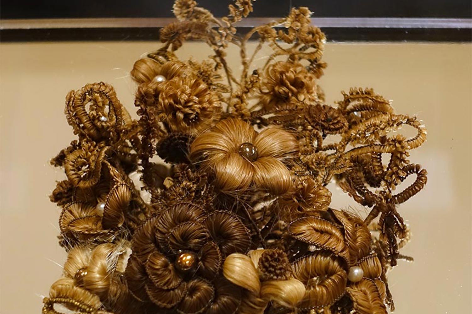 Intricate hair accessories made of hair